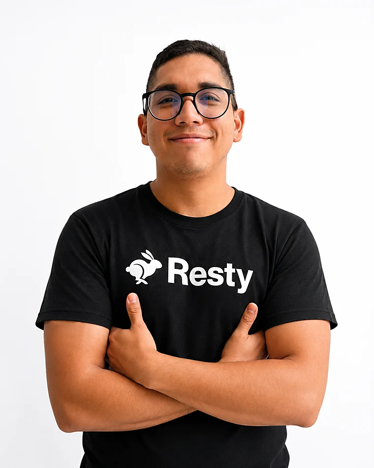 Héctor Pérez, Programador Full-Stack en Smartecnia